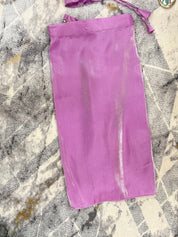 Outfit in shades of pink and purple