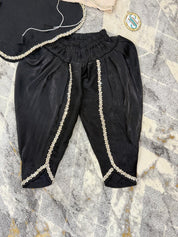 Traditional black outfit
