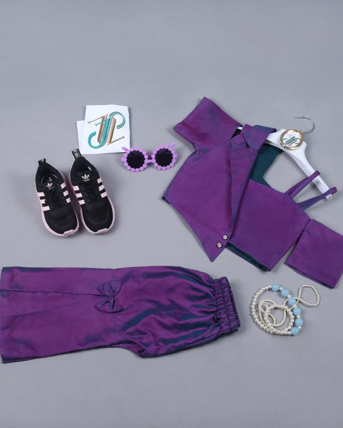 Stylish purple stain